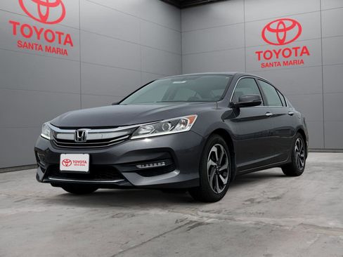 Used 2017 Honda Accord EX-L image 8