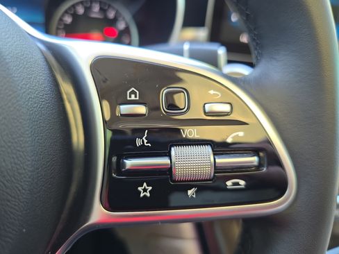 Certified 2022 Mercedes-Benz GLC 300 image 18