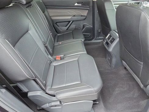 Used 2023 Volkswagen Atlas SE w/ Black Wheel Package FWD image 18