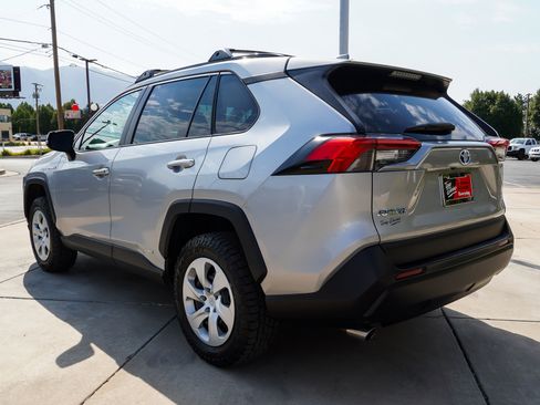 Used 2020 Toyota RAV4 LE w/ All Weather Liner Package AWD/4WD image 6