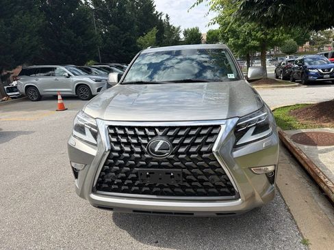 Used 2022 Lexus GX 460 Premium w/ Premium Plus Package AWD/4WD image 3