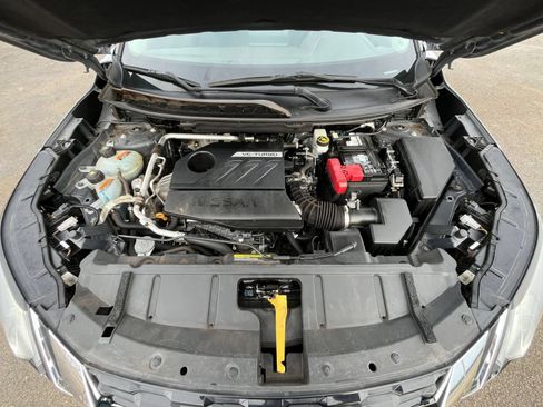 Used 2023 Nissan Rogue S FWD image 31