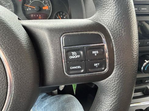 Used 2015 Jeep Patriot Sport w/ Power Value Group FWD image 19
