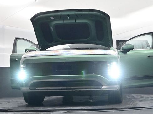 New 2026 Hyundai Ioniq 9 Calligraphy image 22