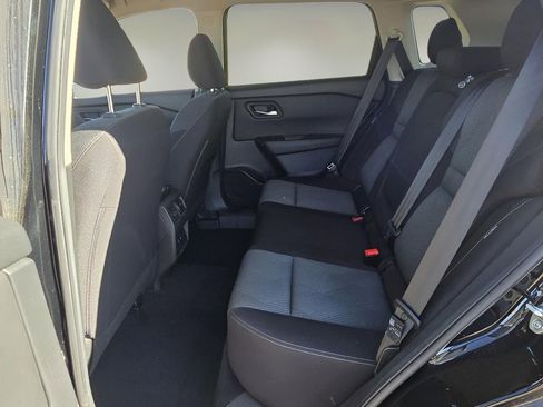 Used 2024 Nissan Rogue SV image 13