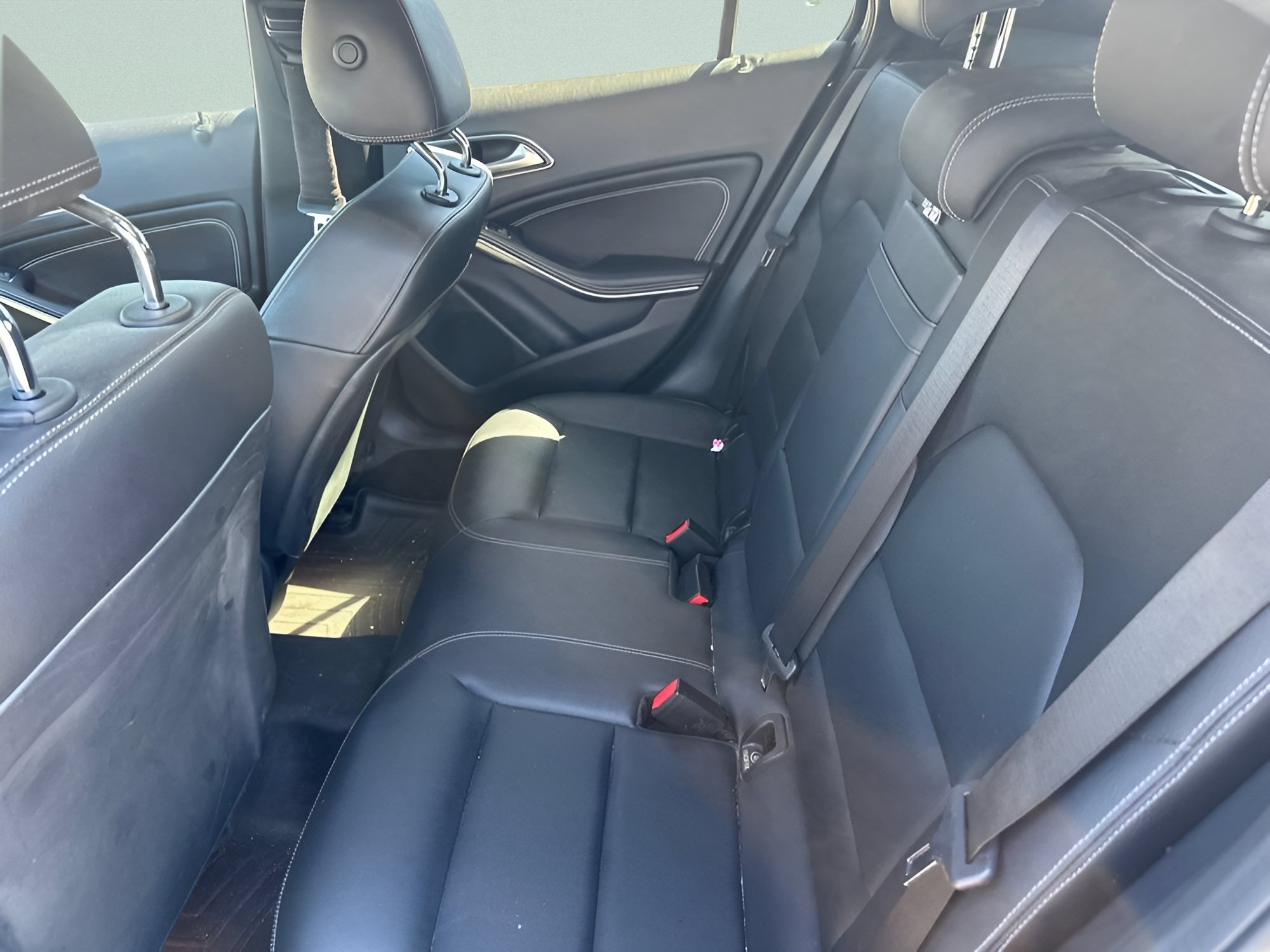 Used 2019 Mercedes-Benz GLA 250 4MATIC image 16