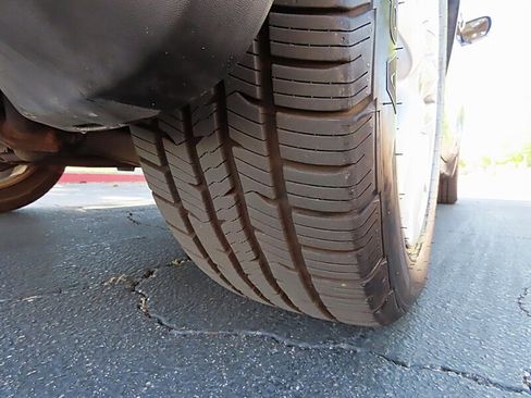 Used 2006 Subaru Tribeca Limited image 32