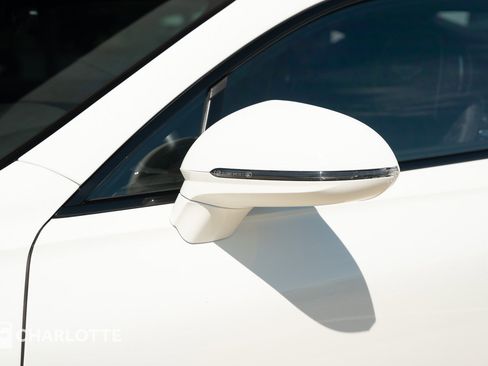 Used 2020 Bentley Continental GT V8 image 10