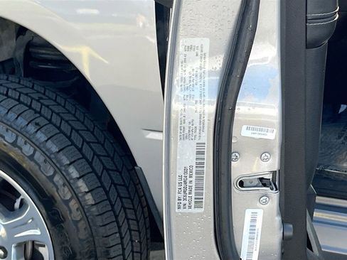 Used 2024 RAM 2500 Big Horn w/ Bed Utility Group image 28