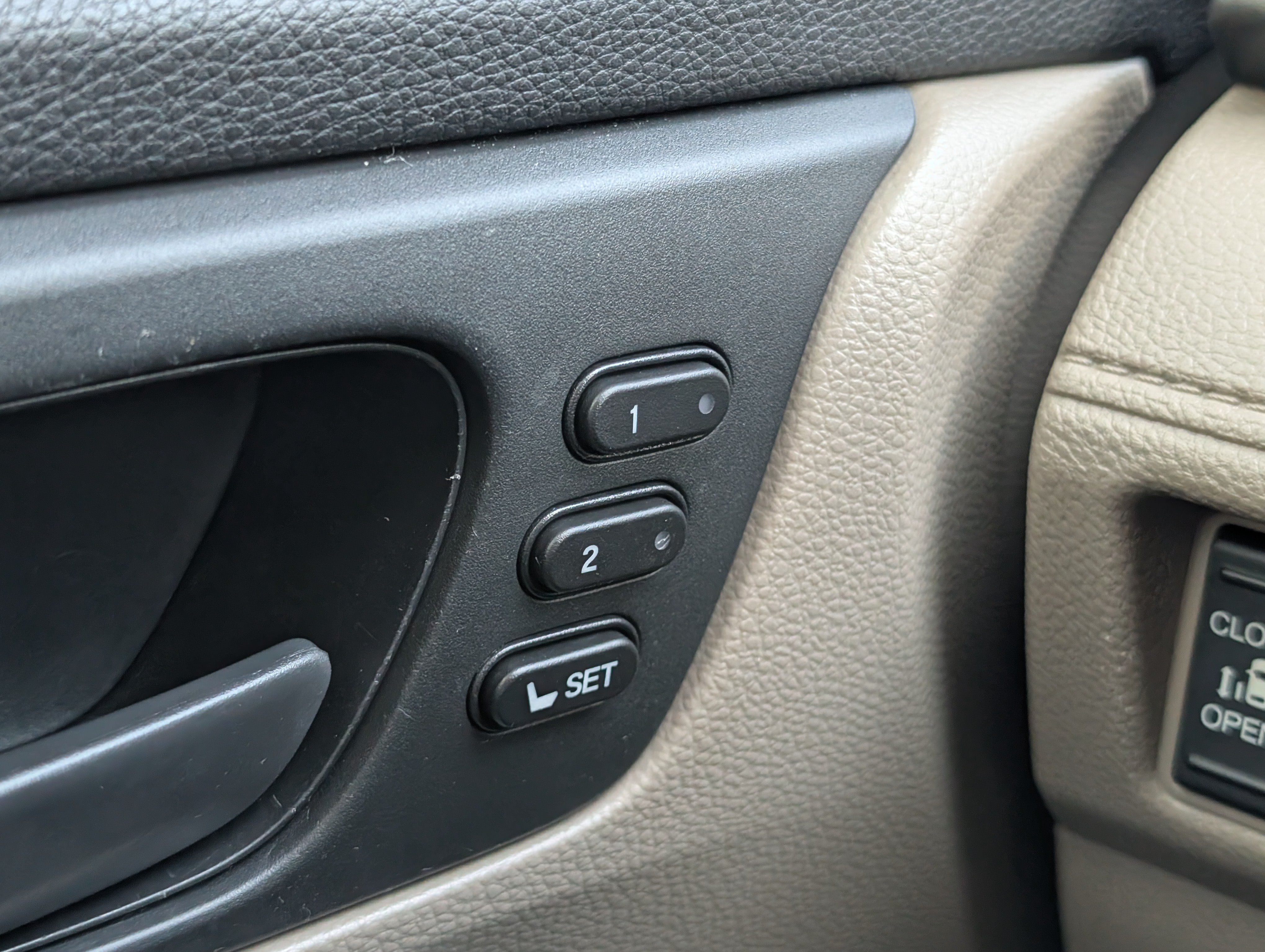 Used 2018 Honda Odyssey EX-L image 24