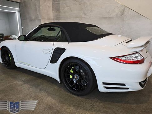Used 2012 Porsche 911 Turbo image 6