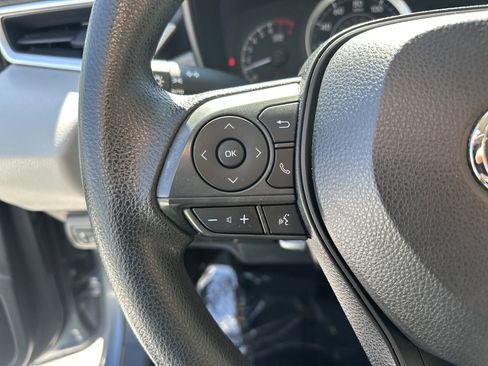 Used 2021 Toyota Corolla LE FWD image 19