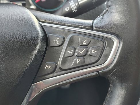 Used 2016 Chevrolet Malibu LT image 15