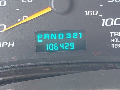 Used 2005 GMC Savana 1500 AWD w/ Preferred Equipment Group image 28