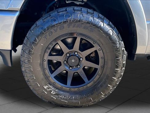 Used 2022 RAM 1500 Laramie AWD/4WD image 11