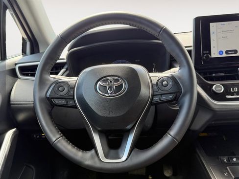 Used 2026 Toyota Corolla Cross LE w/ Cold Weather Package image 16