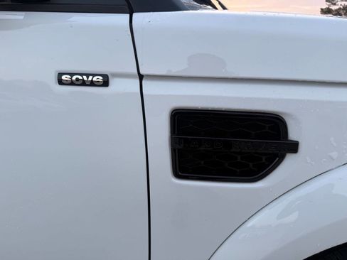 Used 2016 Land Rover LR4 HSE Silver Edition image 33