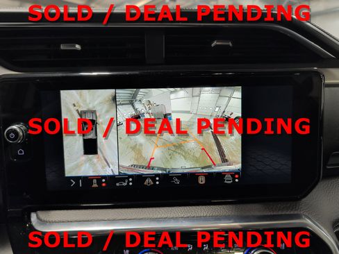 Used 2025 GMC Sierra 3500 Denali w/ Denali Reserve Package image 15