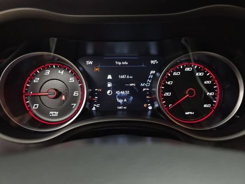 Used 2022 Dodge Charger R/T w/ Plus Group RWD image 19