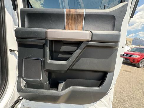 Used 2019 Ford F150 Lariat w/ Equipment Group 501A Mid AWD/4WD image 32
