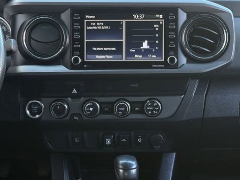 Used 2020 Toyota Tacoma TRD Off-Road AWD/4WD image 16