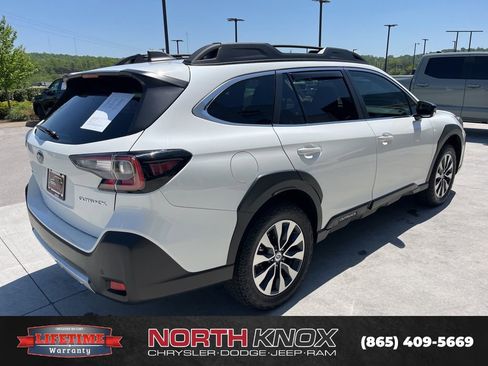 Used 2025 Subaru Outback Limited AWD/4WD image 20