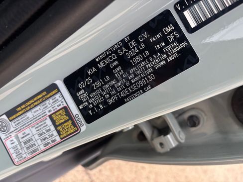 Used 2025 Kia K4 FWD image 23