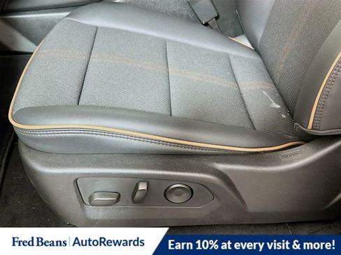 New 2025 GMC Canyon AT4 image 19