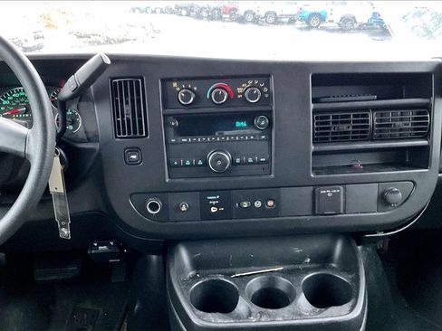 Used 2018 Chevrolet Express 3500 LT w/ LT Preferred Equipment Group image 10