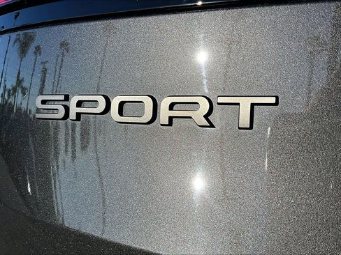 Used 2025 Land Rover Range Rover Sport Dynamic SE image 8