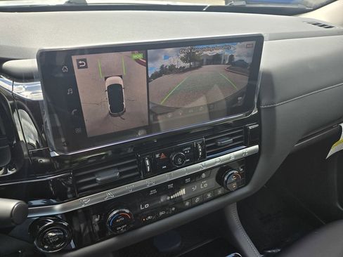New 2026 Nissan Pathfinder SL AWD/4WD image 15