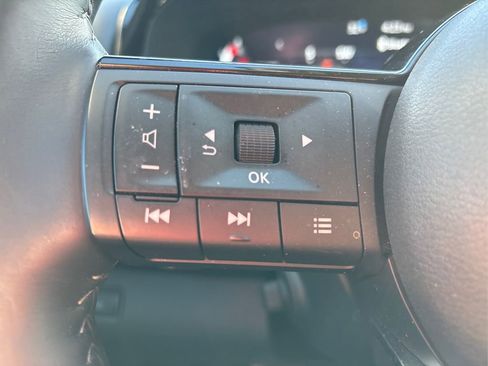 Used 2024 Nissan Pathfinder Platinum w/ Cargo Package image 28