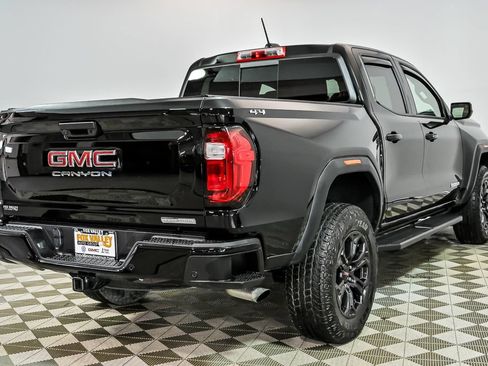Used 2025 GMC Canyon Elevation w/ Convenience Package AWD/4WD image 8