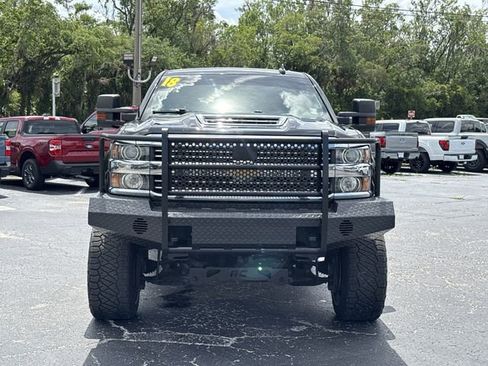 Used 2018 Chevrolet Silverado 2500 LT w/ LT Plus Package AWD/4WD image 3