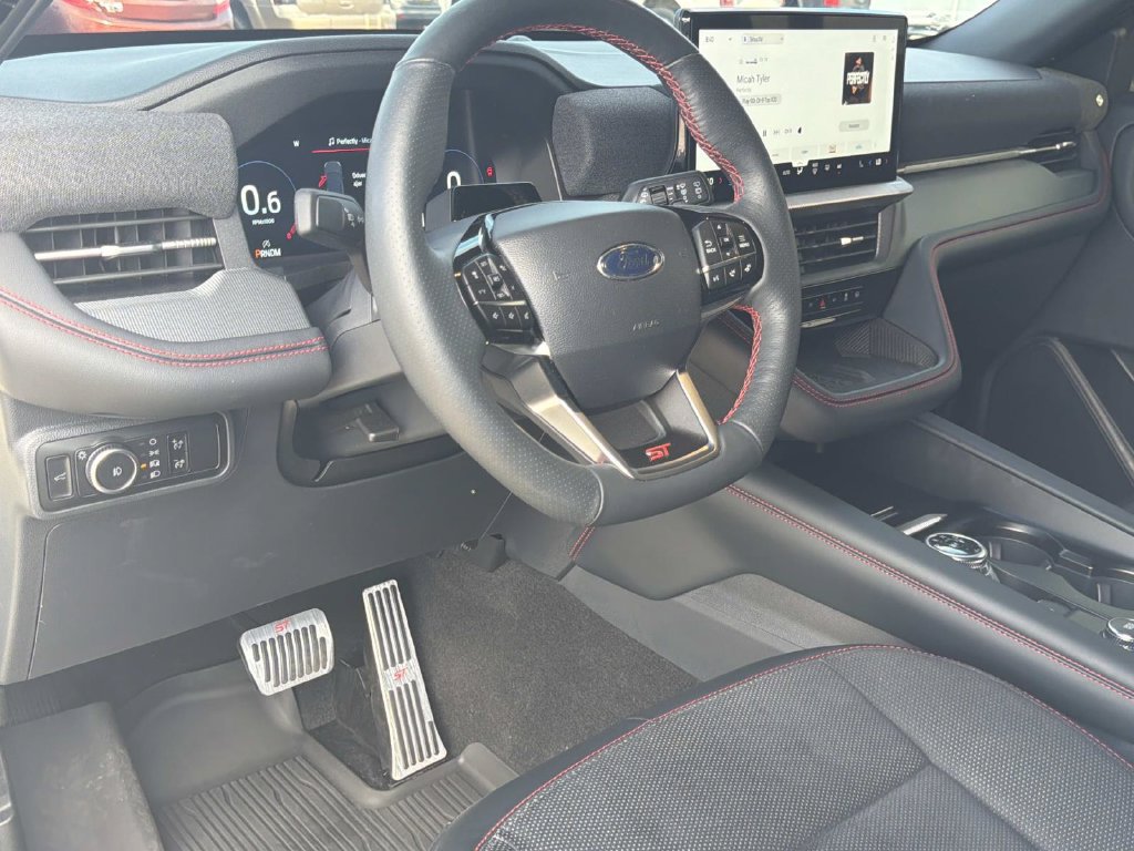 Certified 2025 Ford Explorer ST AWD/4WD image 12
