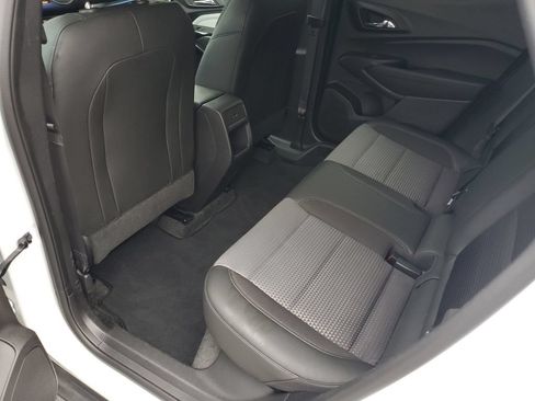 Used 2025 Chevrolet Trax LT FWD image 27