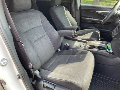 Used 2022 Honda Pilot Sport image 21