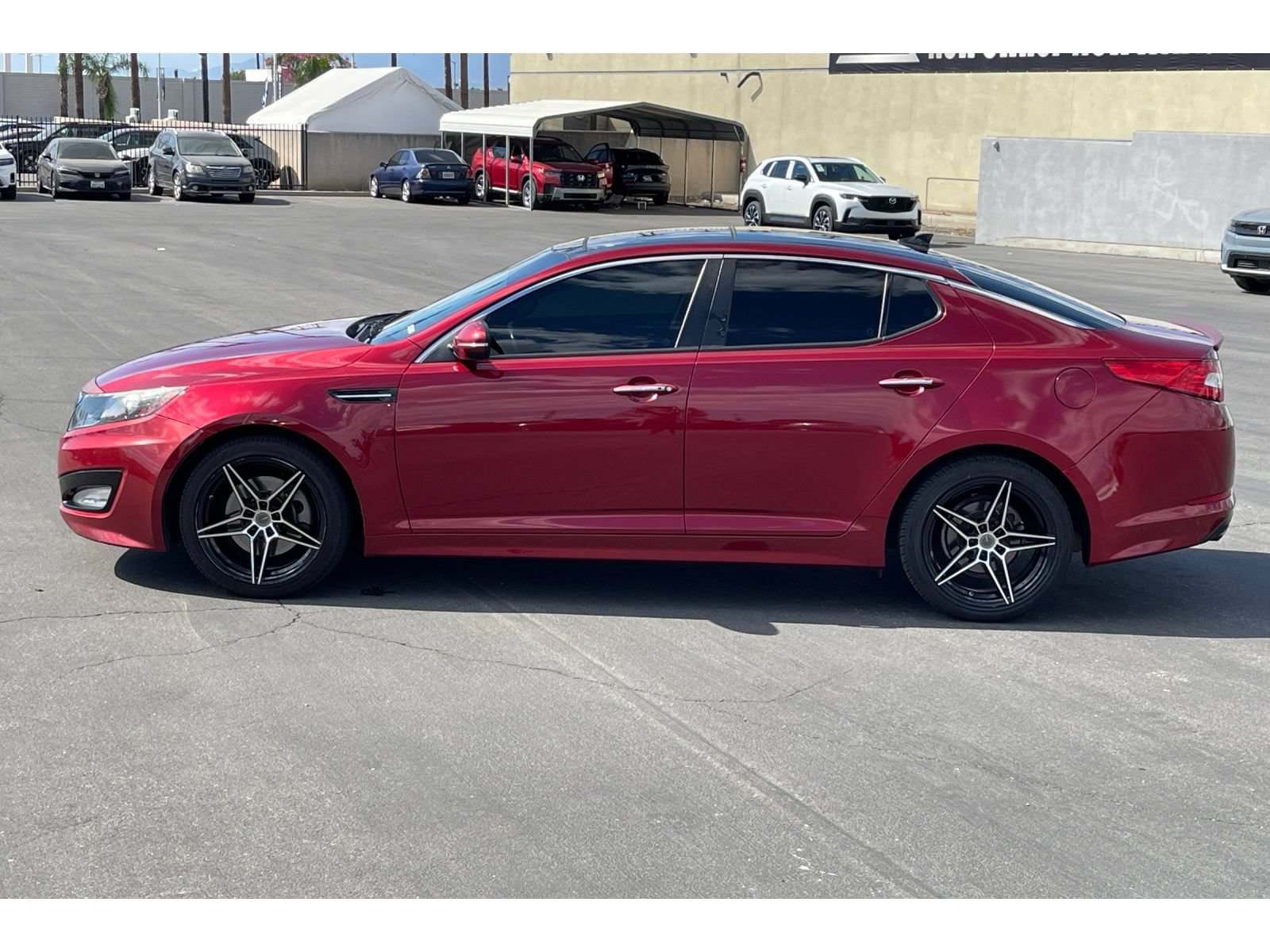 Used 2013 Kia Optima SX w/ Premium Touring Pkg FWD image 2