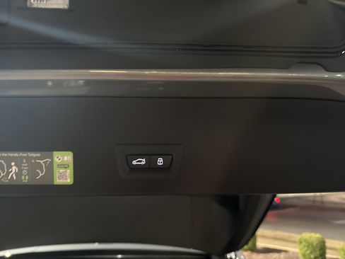 New 2026 BMW X3 xDrive30 w/ Premium Package image 24