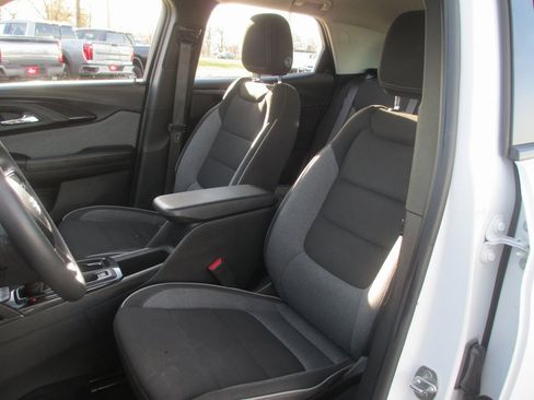 Used 2023 Chevrolet TrailBlazer LS image 14