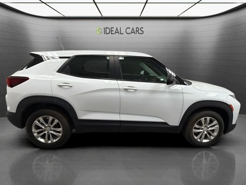 Used 2023 Chevrolet TrailBlazer LS FWD image 4