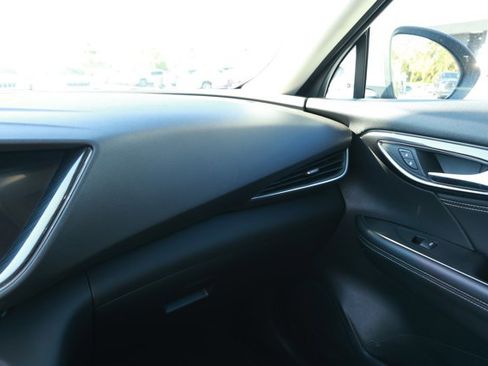 Used 2023 Buick Envision Essence image 28