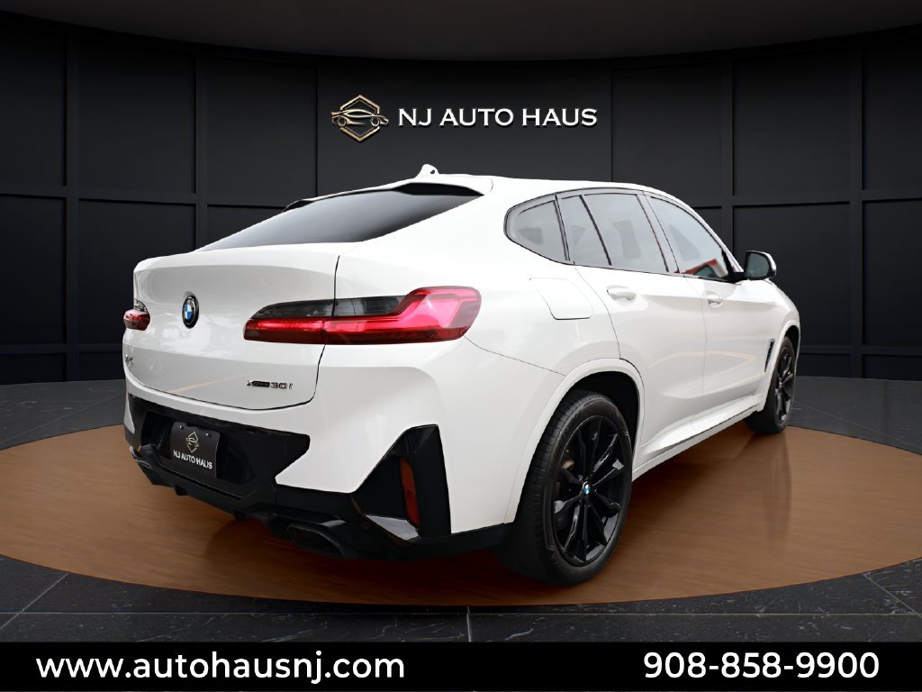Used 2022 BMW X4 xDrive30i w/ Premium Package Essential AWD/4WD image 17