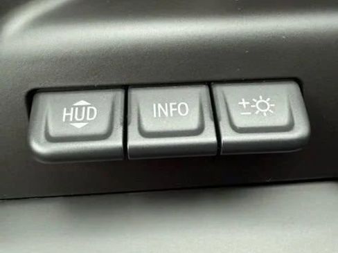 Used 2024 GMC Sierra 1500 AT4 w/ Technology Package AWD/4WD image 33