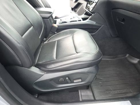 Used 2021 Ford Explorer Limited w/ Equipment Group 301A AWD/4WD image 42