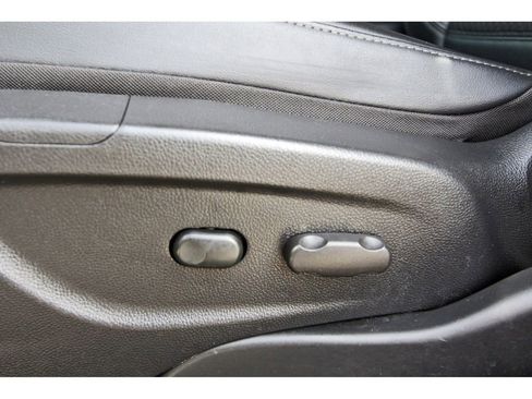 Used 2020 Buick Encore Preferred image 30