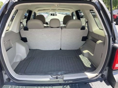 Used 2011 Ford Escape XLT FWD image 9