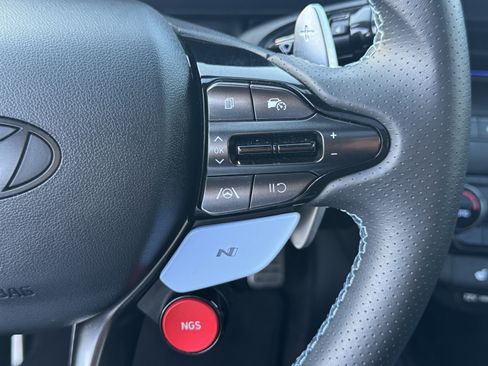 Used 2025 Hyundai Elantra N image 23