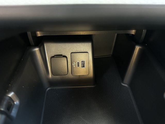 Used 2025 Ford Explorer ST AWD/4WD image 25