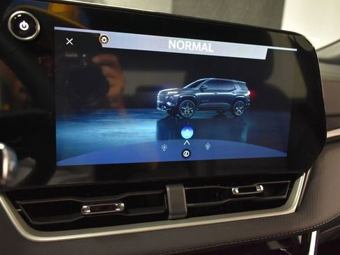 New 2026 Chevrolet Equinox LT w/ Convenience Package II FWD image 21